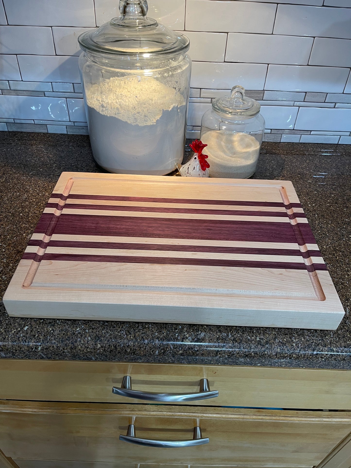 Classic stripes with Juice groove