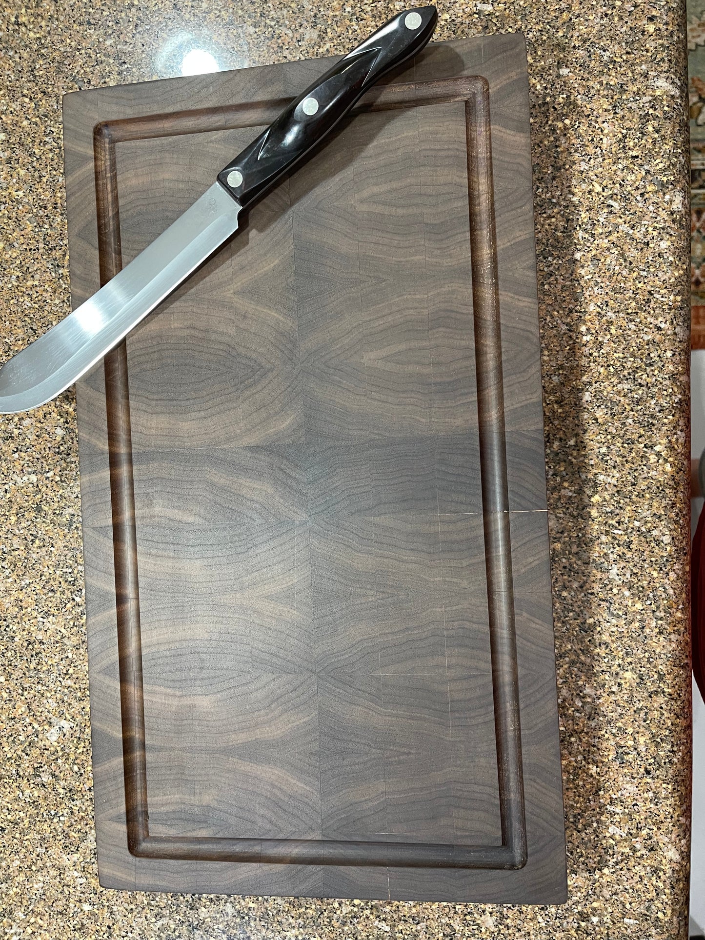 Bookish Groovy Walnut